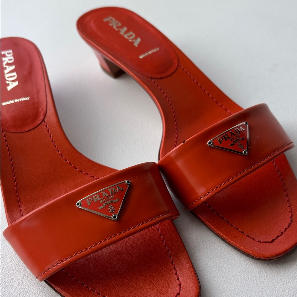 Prada orange Leather kitten heels size 7.5
